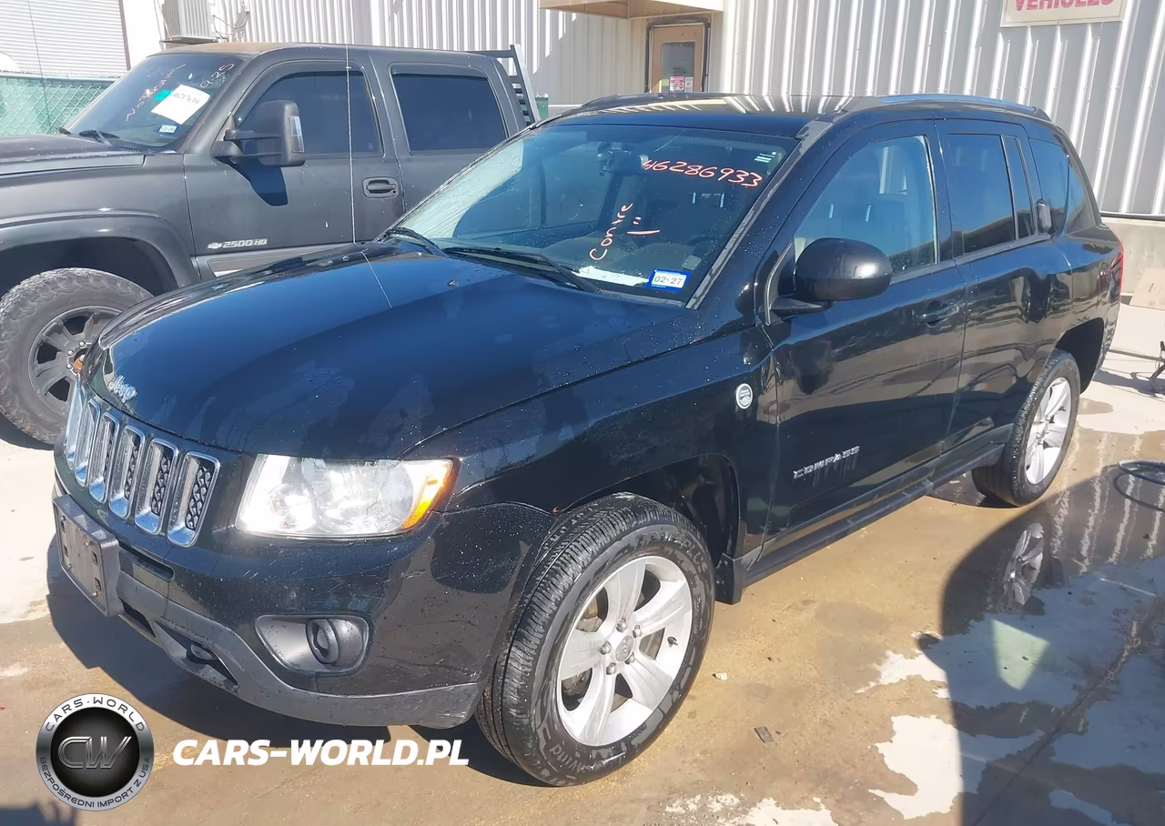 2013 Jeep Compass Latitude VIN:1C4NJDEB6DD168213 - 2