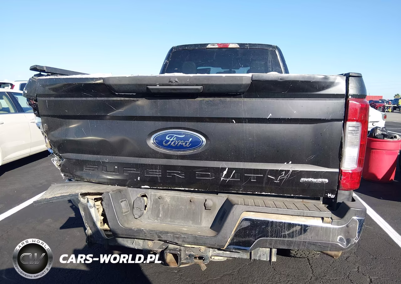 2018 Ford F-250 Xl VIN:1FT7W2B65JEB72913 - 16