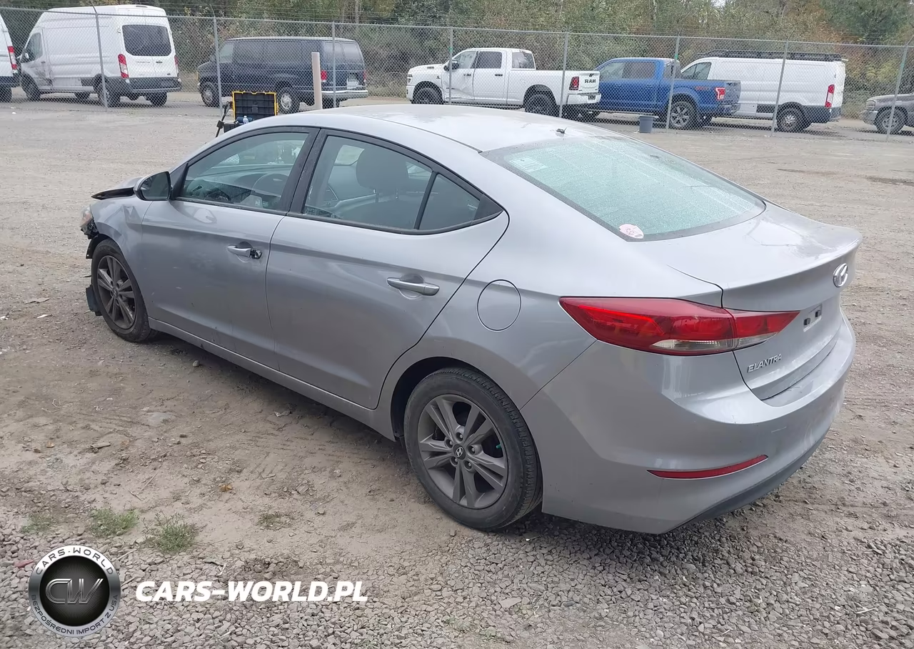 2017 Hyundai Elantra Se VIN:5NPD84LF6HH190872 - 3
