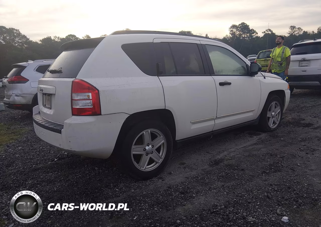 2008 Jeep Compass Sport VIN:1J8FT47W48D522081 - 4