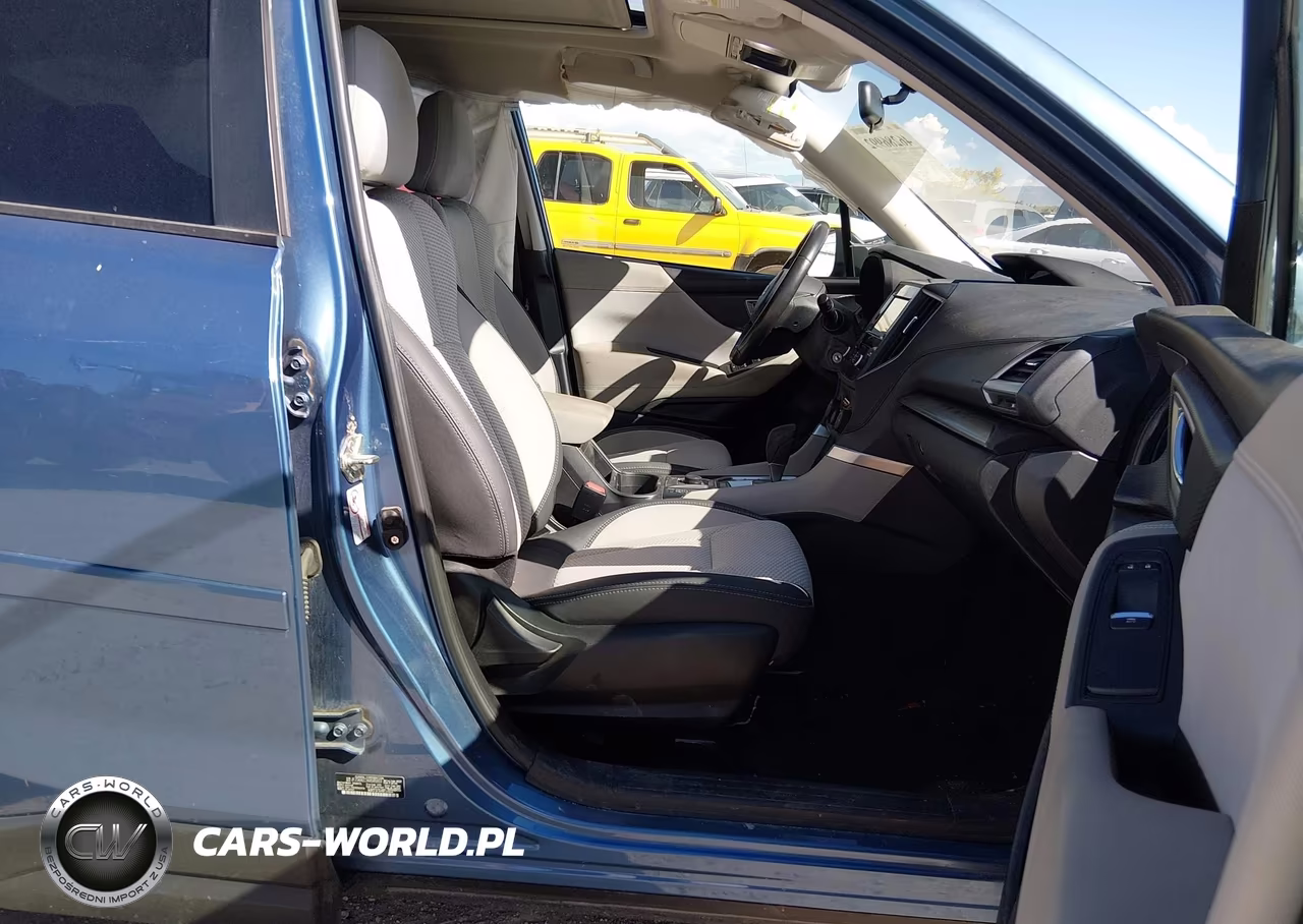 2019 Subaru Forester Premium VIN:JF2SKAEC1KH585933 - 5