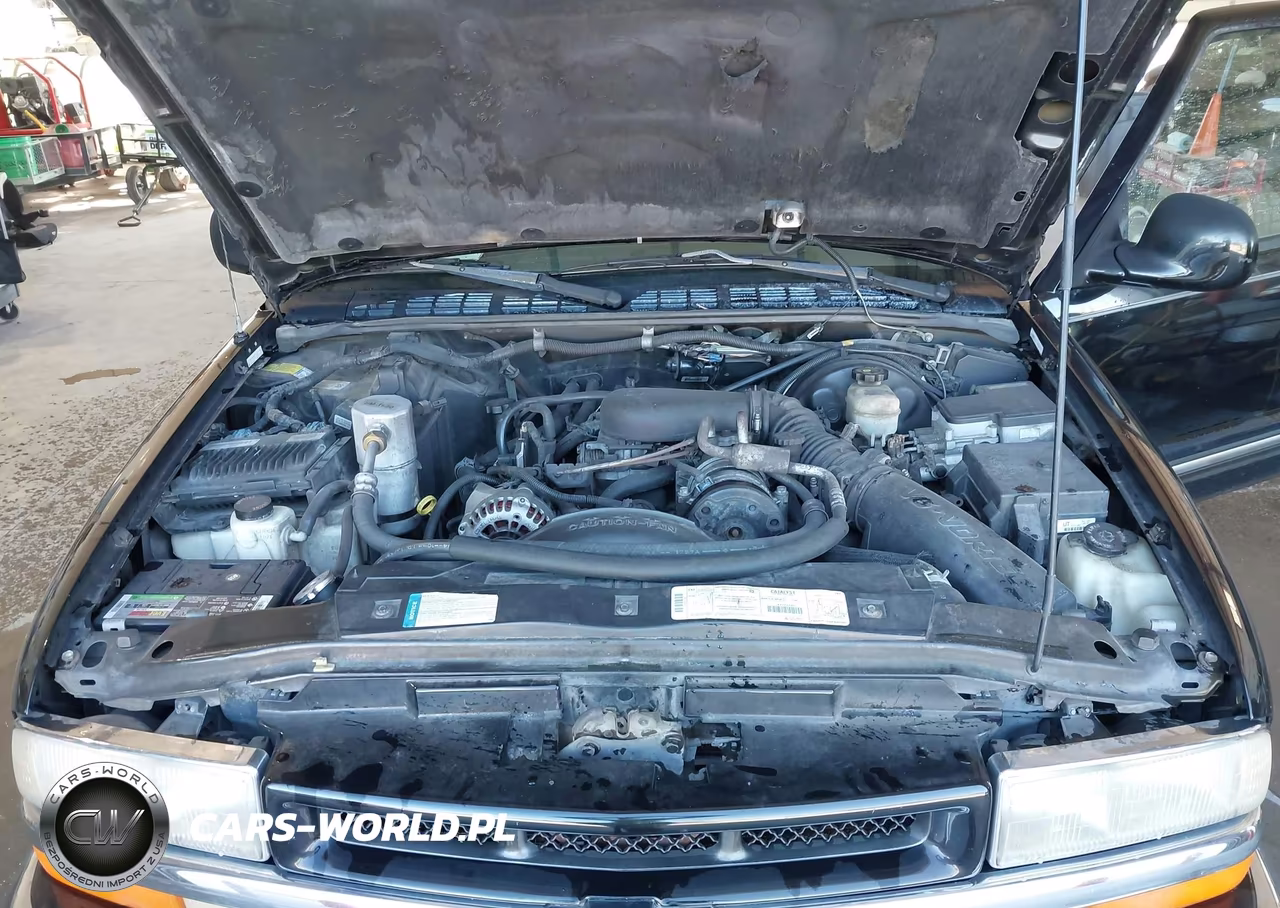 1998 Chevrolet Blazer Lt VIN:1GNDT13W5W2107046 - 10