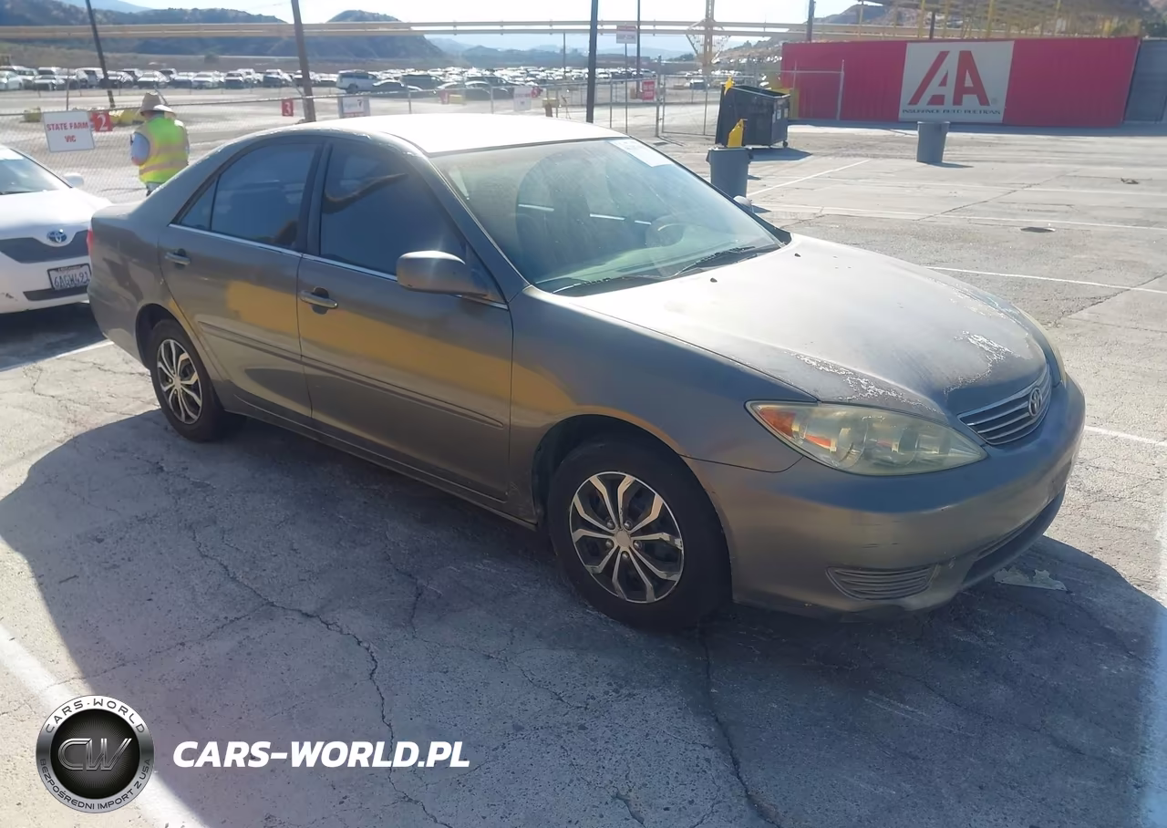 2005 Toyota Camry Le