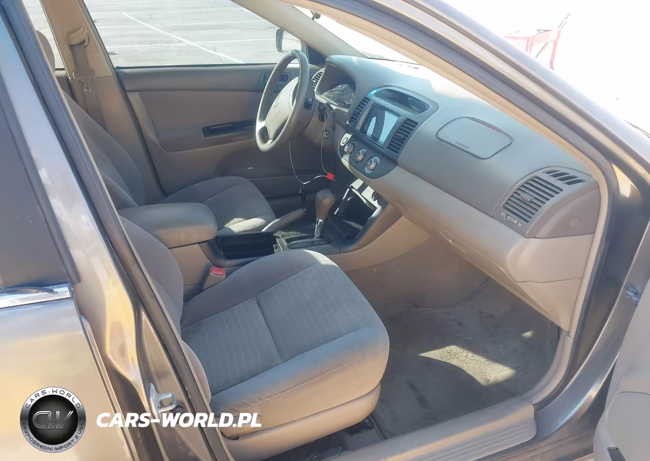 2005 Toyota Camry Le VIN:4T1BE32K65U987337 - 5