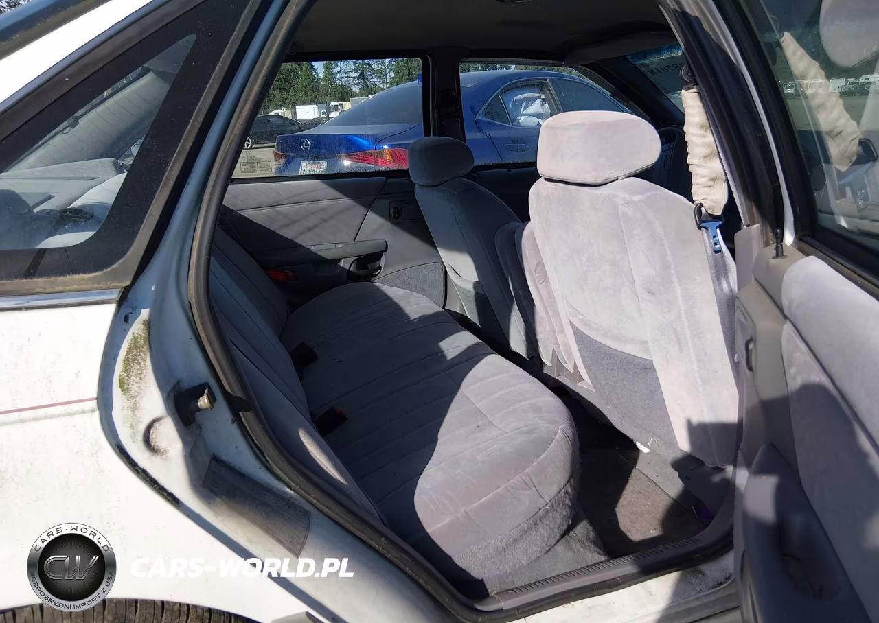 1992 Ford Taurus Gl VIN:1FACP52U4NG242011 - 8