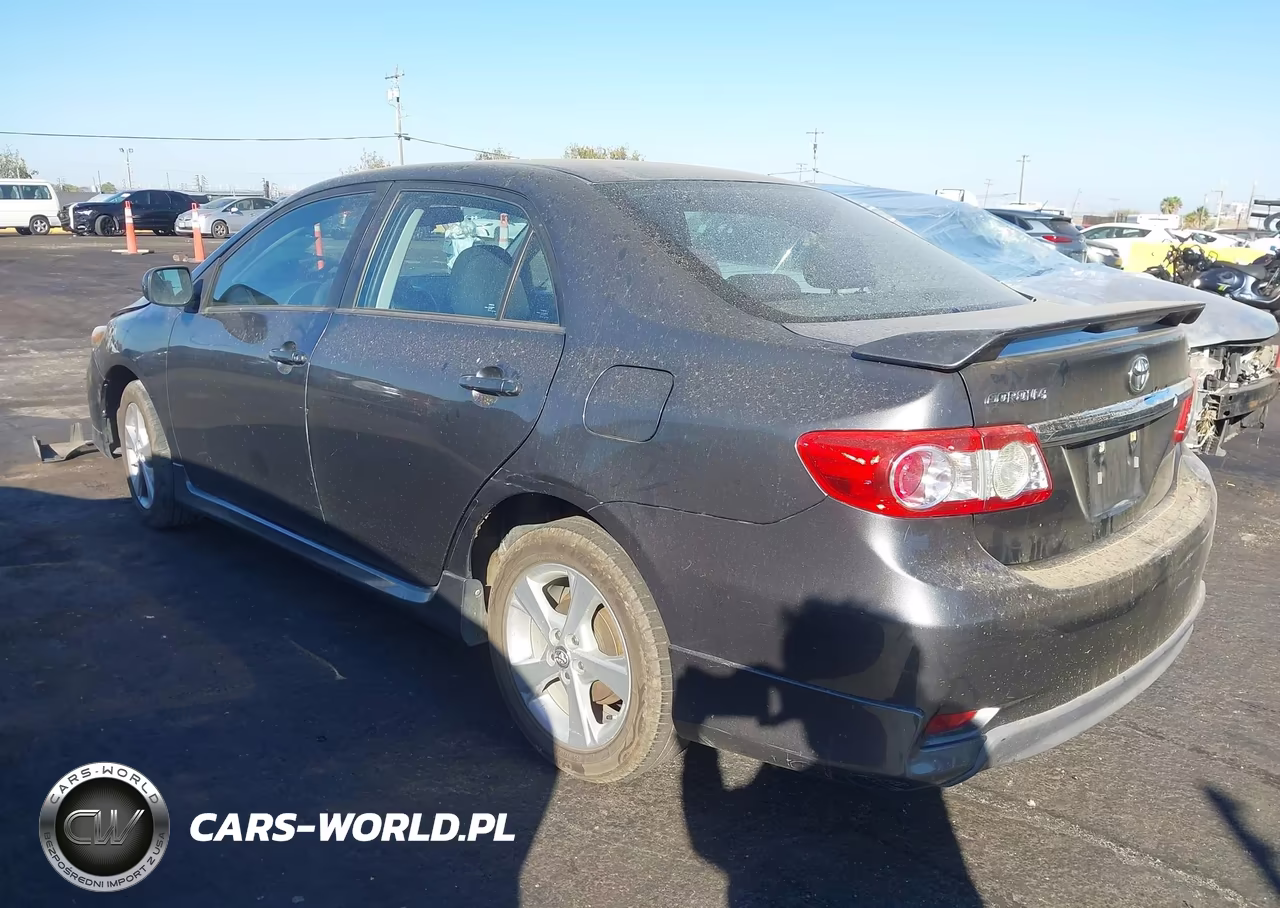 2013 Toyota Corolla S VIN:5YFBU4EE8DP101114 - 3