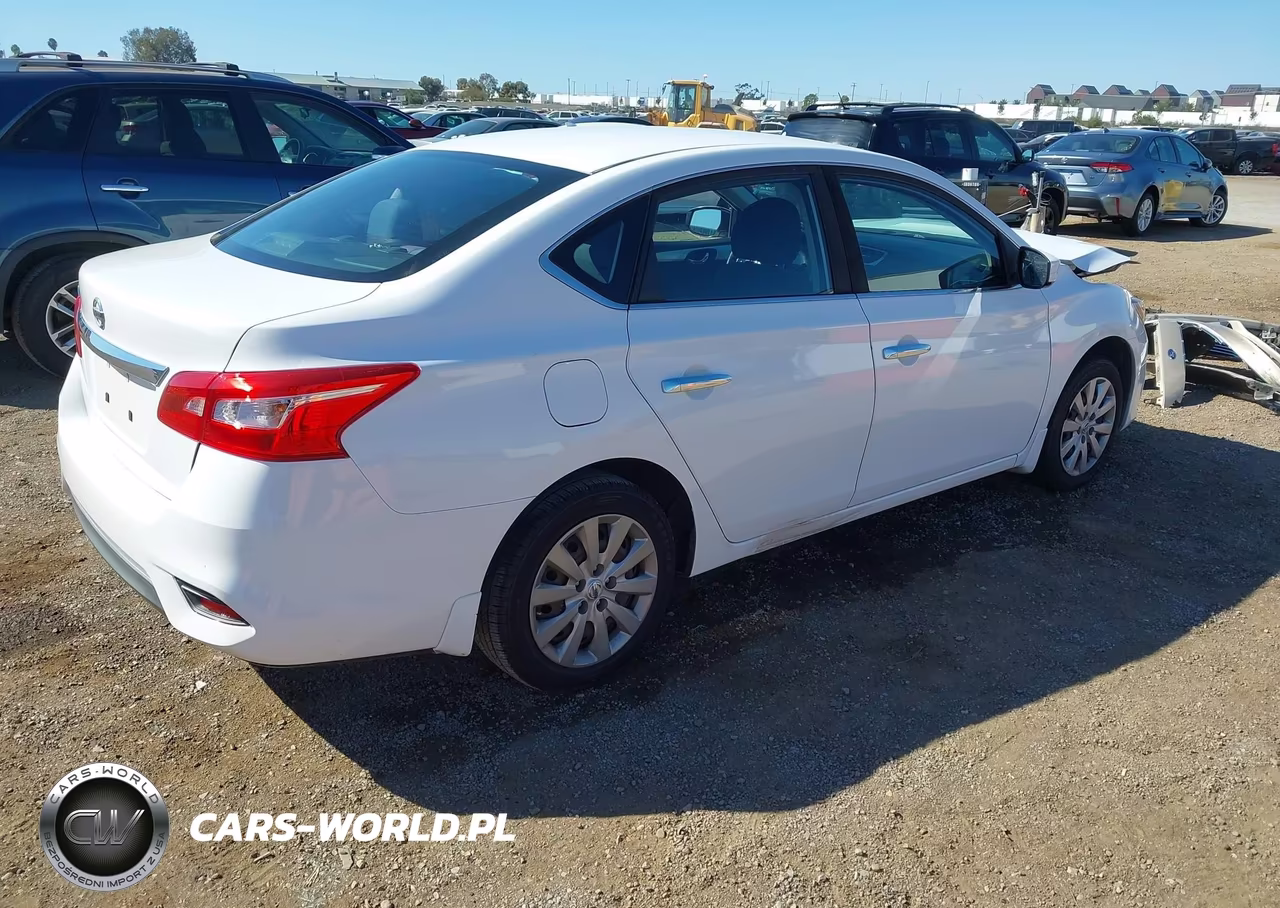 2016 Nissan Sentra S VIN:3N1AB7APXGY301980 - 4