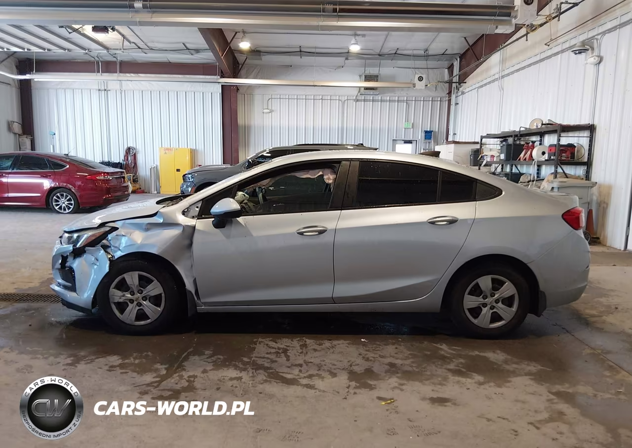 2018 Chevrolet Cruze Ls Auto VIN:1G1BC5SM2J7160587 - 15