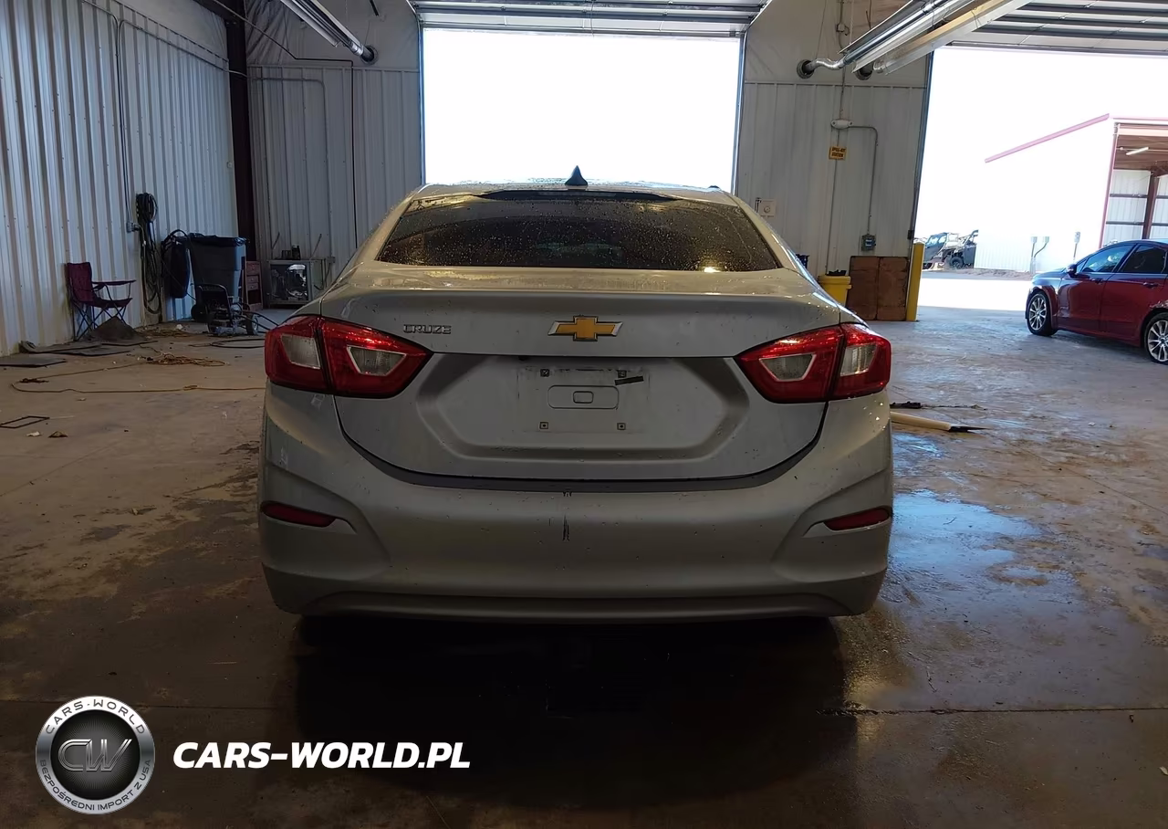 2018 Chevrolet Cruze Ls Auto VIN:1G1BC5SM2J7160587 - 17
