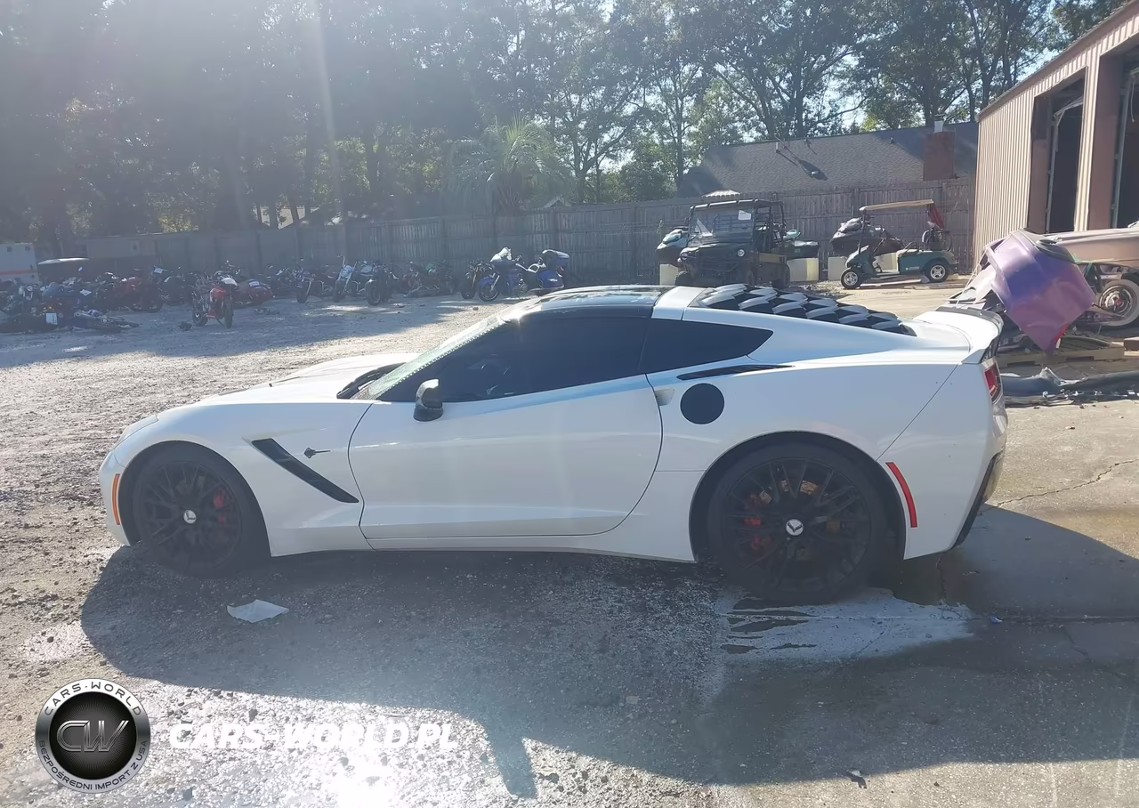 2017 Chevrolet Corvette Stingray Z51 VIN:1G1YM2D77H5100582 - 14