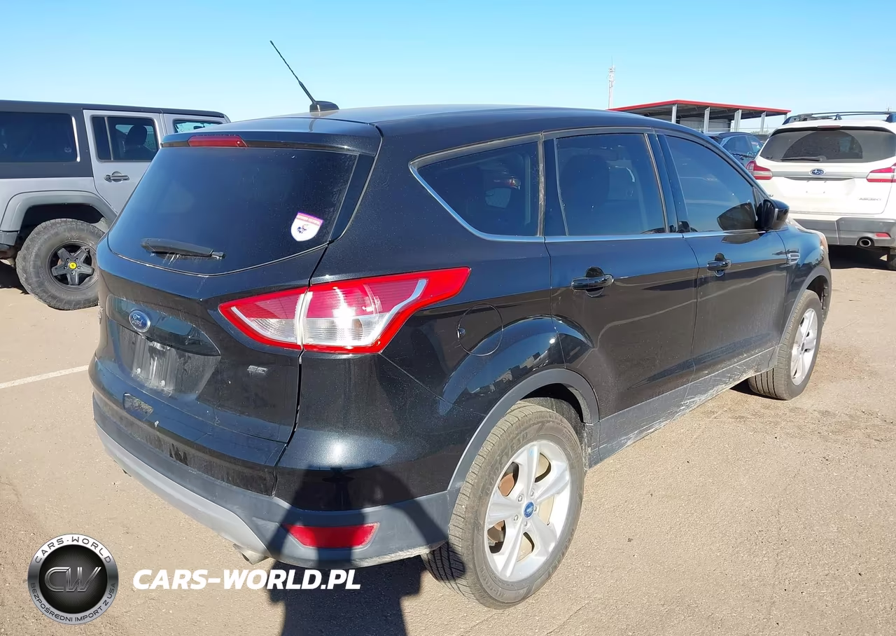 2015 Ford Escape Se VIN:1FMCU0G73FUA89807 - 4