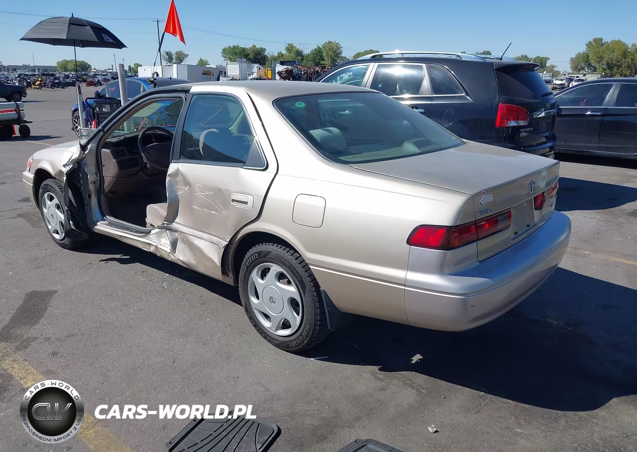 1998 Toyota Camry Le V6 VIN:JT2BF28K7W0090225 - 3
