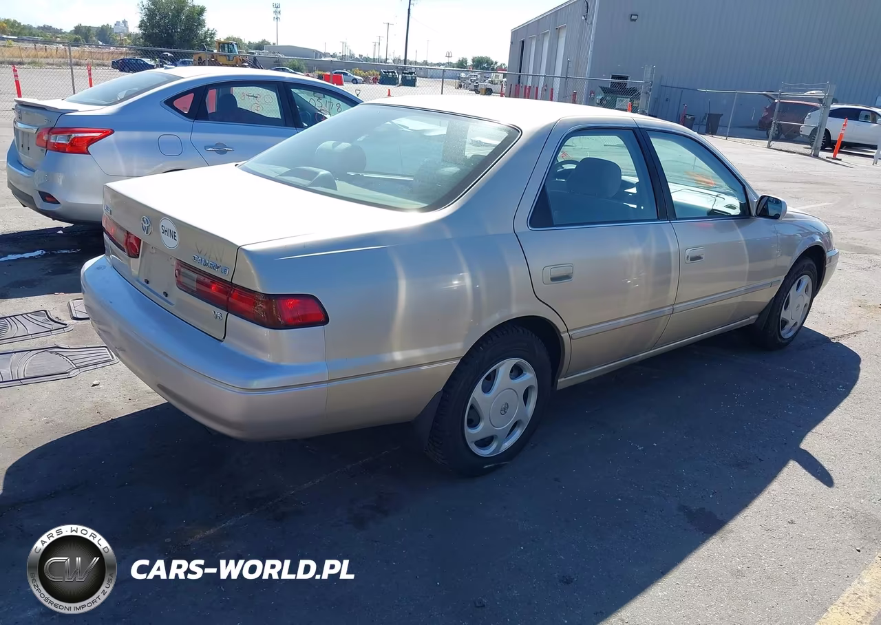 1998 Toyota Camry Le V6 VIN:JT2BF28K7W0090225 - 4