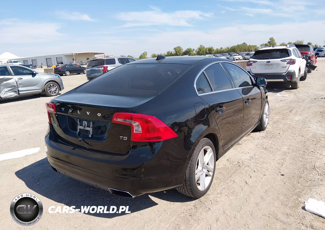 2015 Volvo S60 T5 Premier VIN:YV140MFK2F1355735 - 4