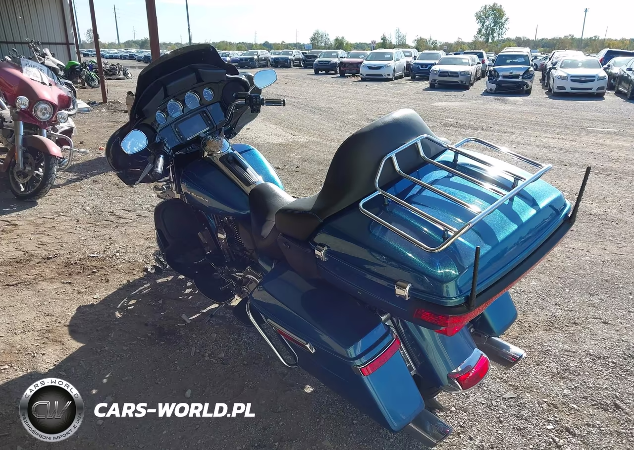 2014 Harley-Davidson Flhtk Electra Glide Ultra Ltd VIN:1HD1KEL1XEB704765 - 3