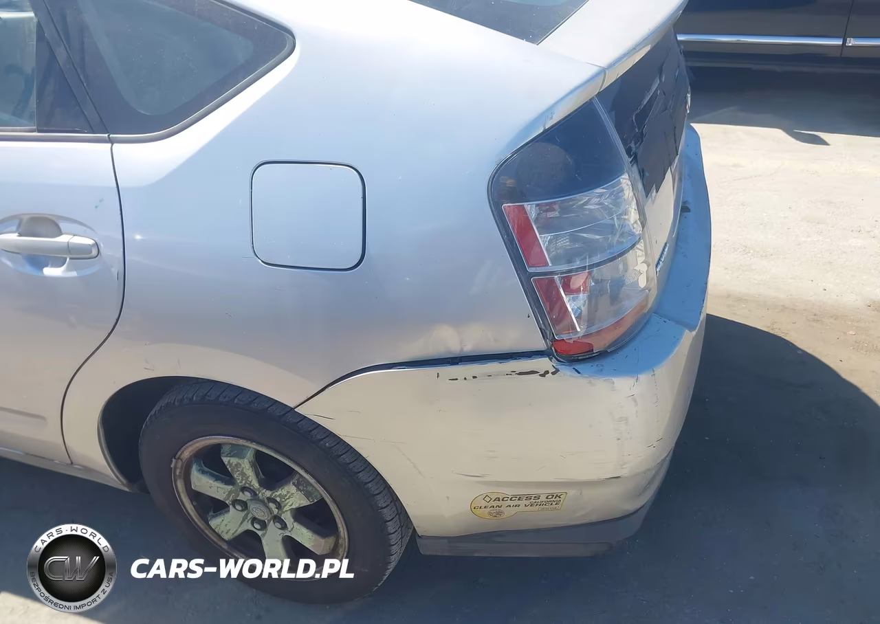 2005 Toyota Prius VIN:JTDKB20U357039519 - 12