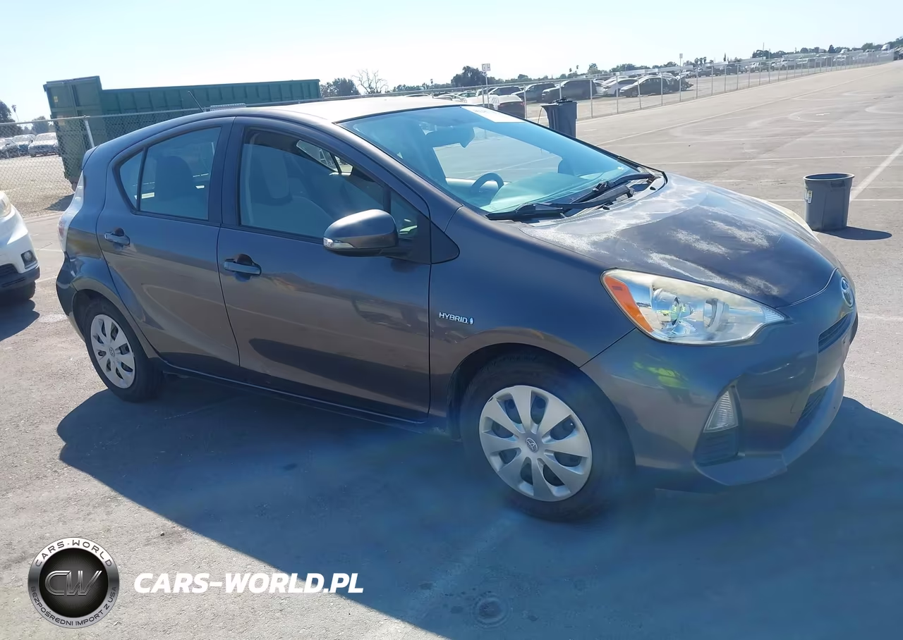 2014 Toyota Prius C One VIN:JTDKDTB37E1575168 - 1