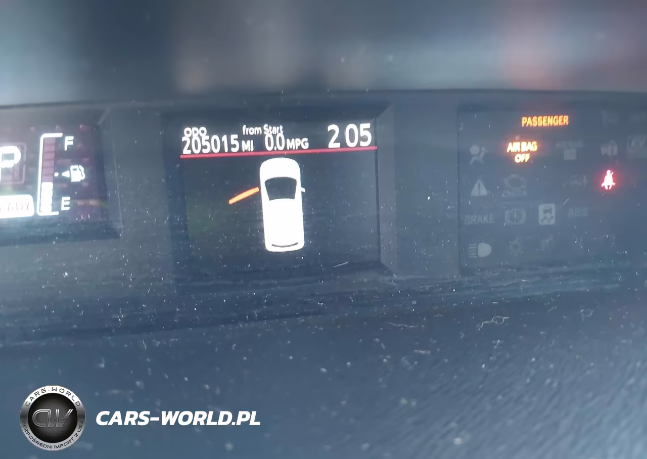 2014 Toyota Prius C One VIN:JTDKDTB37E1575168 - 15