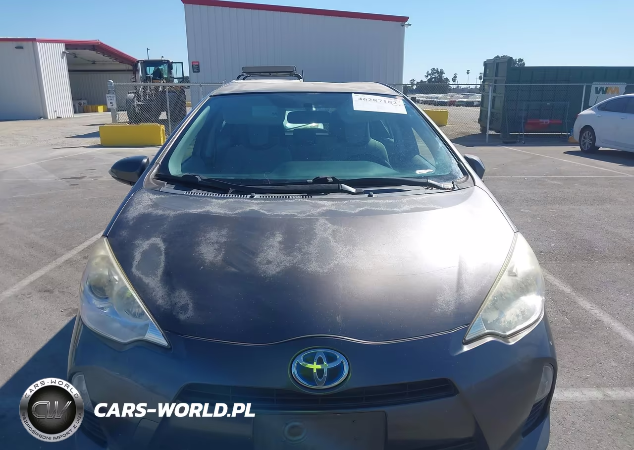 2014 Toyota Prius C One VIN:JTDKDTB37E1575168 - 6