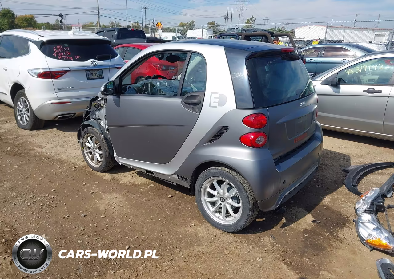 2016 Smart Fortwo Electric Drive Passion VIN:WMEEJ9AA7GK842350 - 3