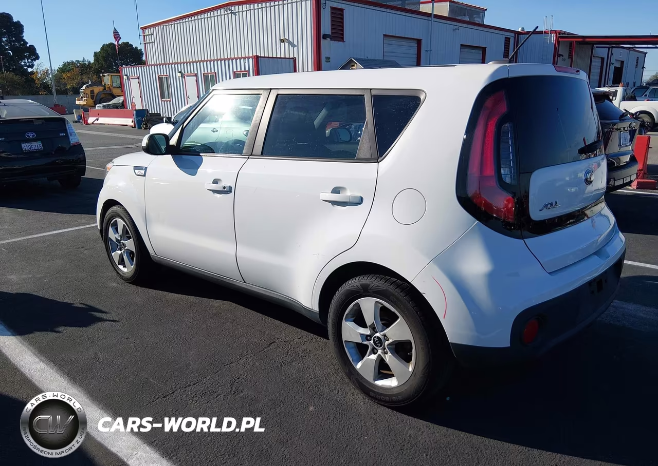 2018 Kia Soul VIN:KNDJN2A29J7892047 - 3