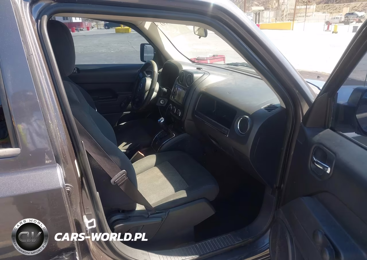 2014 Jeep Patriot Sport VIN:1C4NJPBB8ED827691 - 5