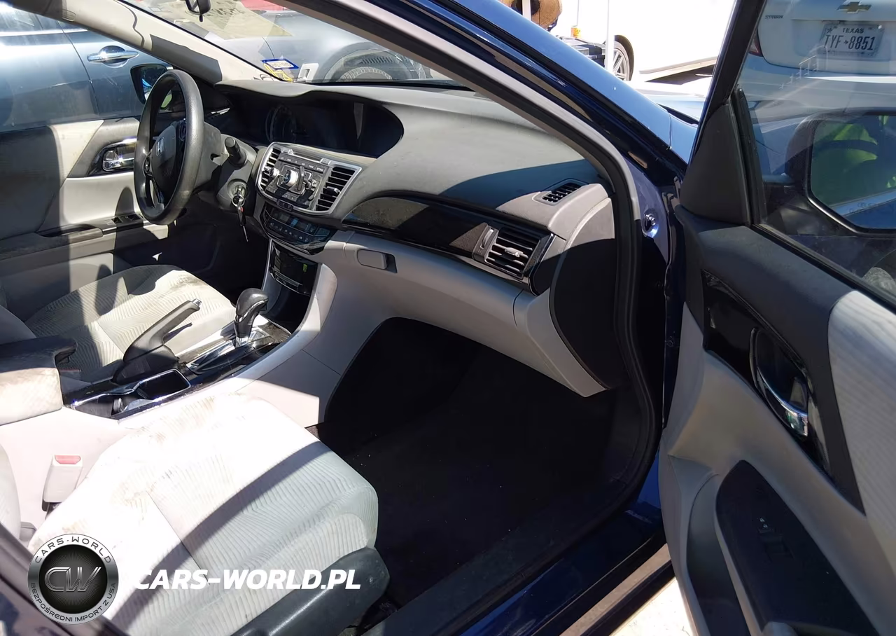 2017 Honda Accord Lx VIN:1HGCR2F32HA130031 - 5
