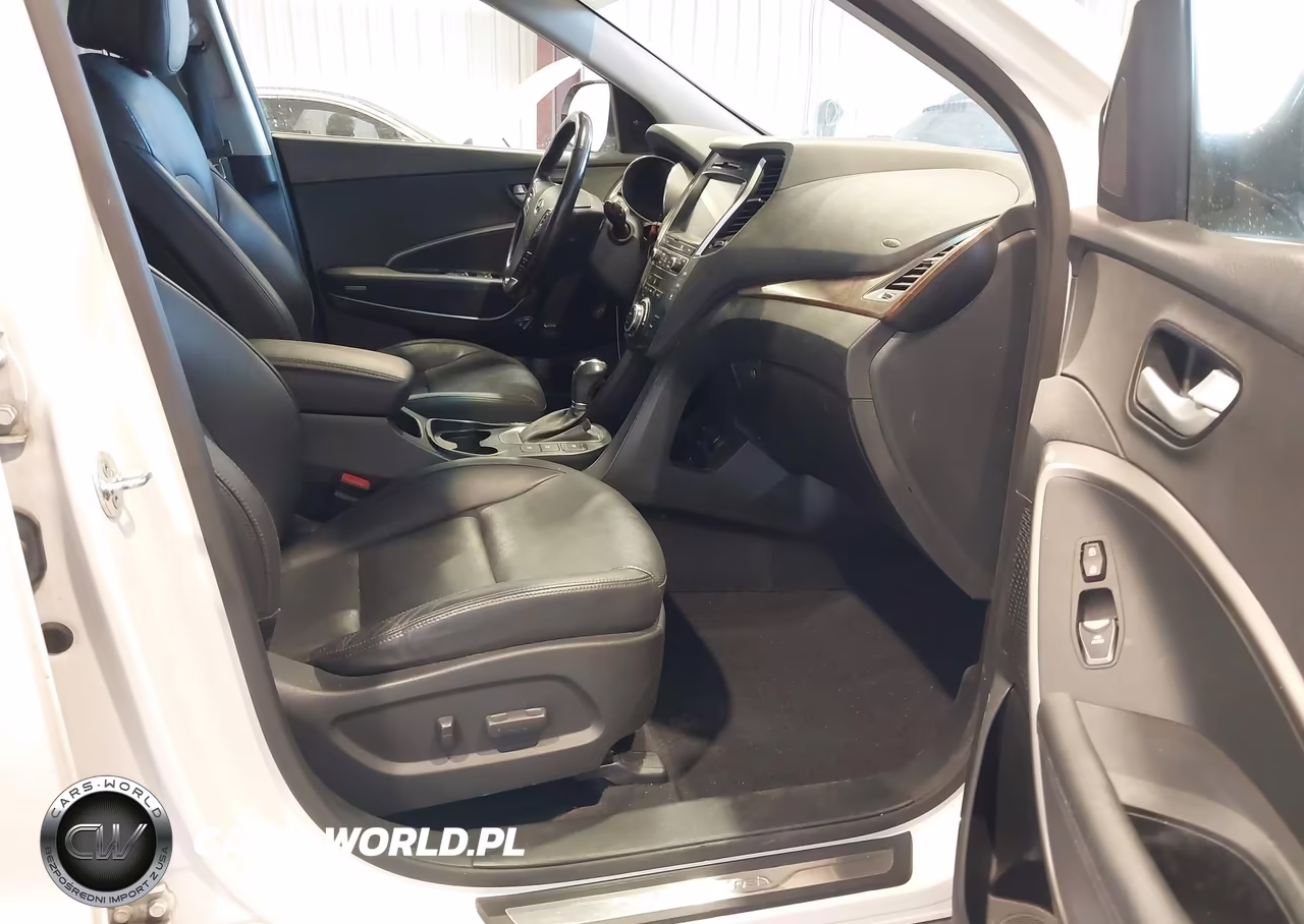 2017 Hyundai Santa Fe Limited Ultimate VIN:KM8SR4HFXHU196334 - 5