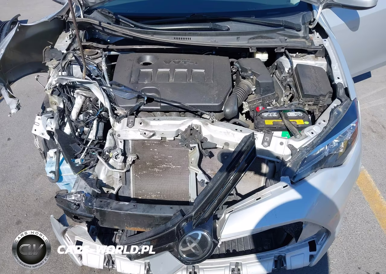 2017 Toyota Corolla Le VIN:2T1BURHE8HC808213 - 10