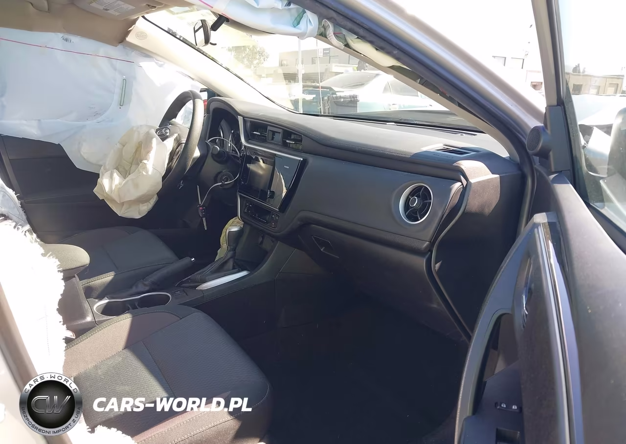 2017 Toyota Corolla Le VIN:2T1BURHE8HC808213 - 5