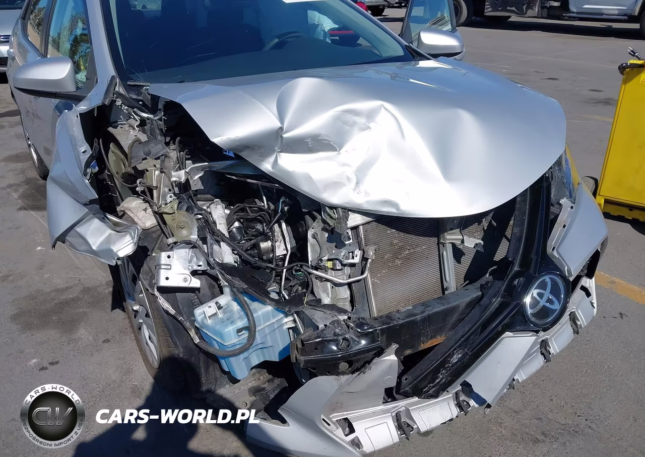 2017 Toyota Corolla Le VIN:2T1BURHE8HC808213 - 6