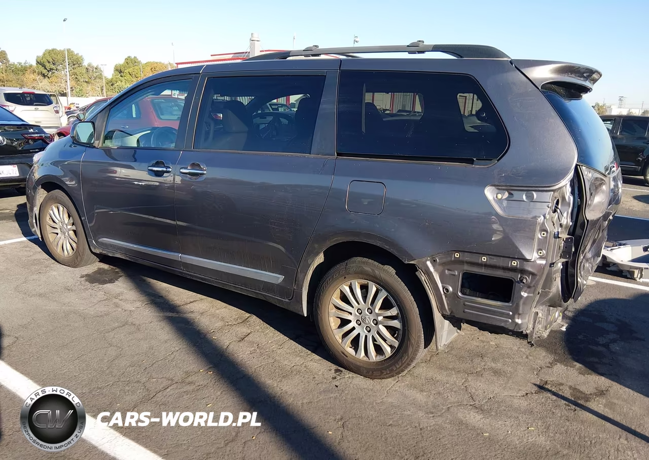 2011 Toyota Sienna Xle V6 VIN:5TDYK3DC1BS172279 - 3