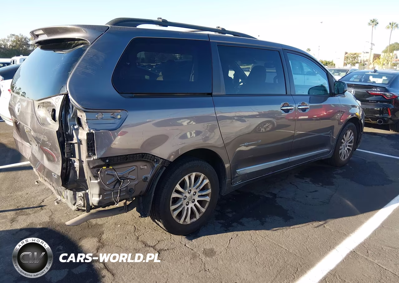 2011 Toyota Sienna Xle V6 VIN:5TDYK3DC1BS172279 - 4