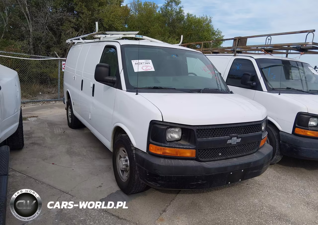2015 Chevrolet Express 2500 Work Van VIN:1GCWGFCF6F1272063 - 1