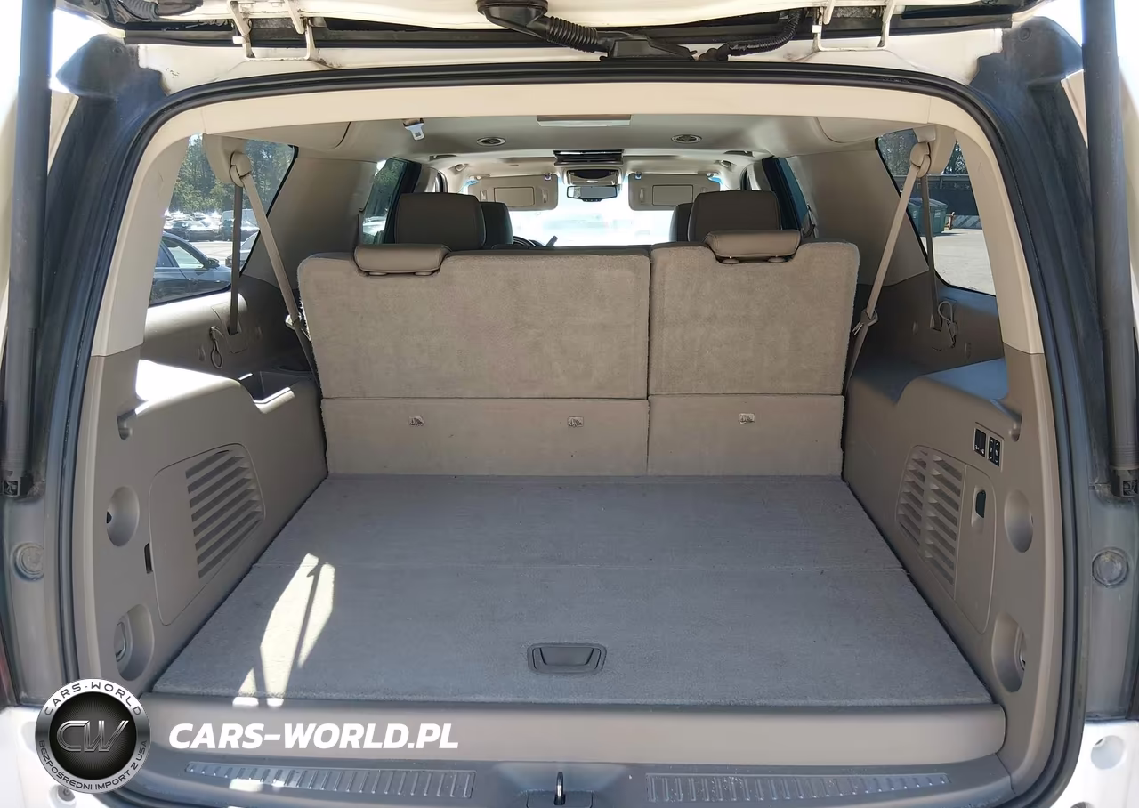 2015 Chevrolet Suburban Lt VIN:1GNSKJKC4FR636643 - 18