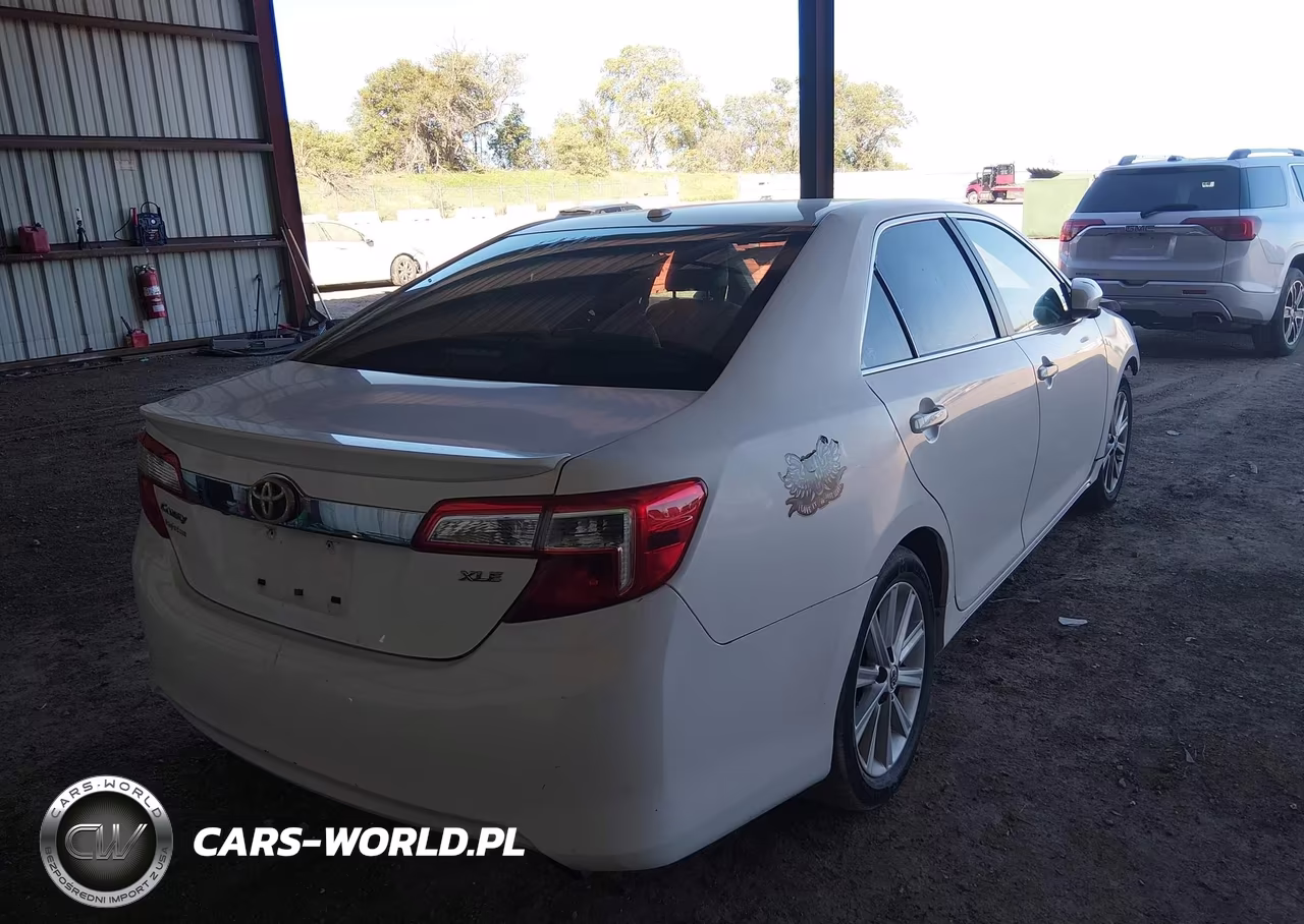 2012 Toyota Camry Xle VIN:4T4BF1FK6CR214916 - 4