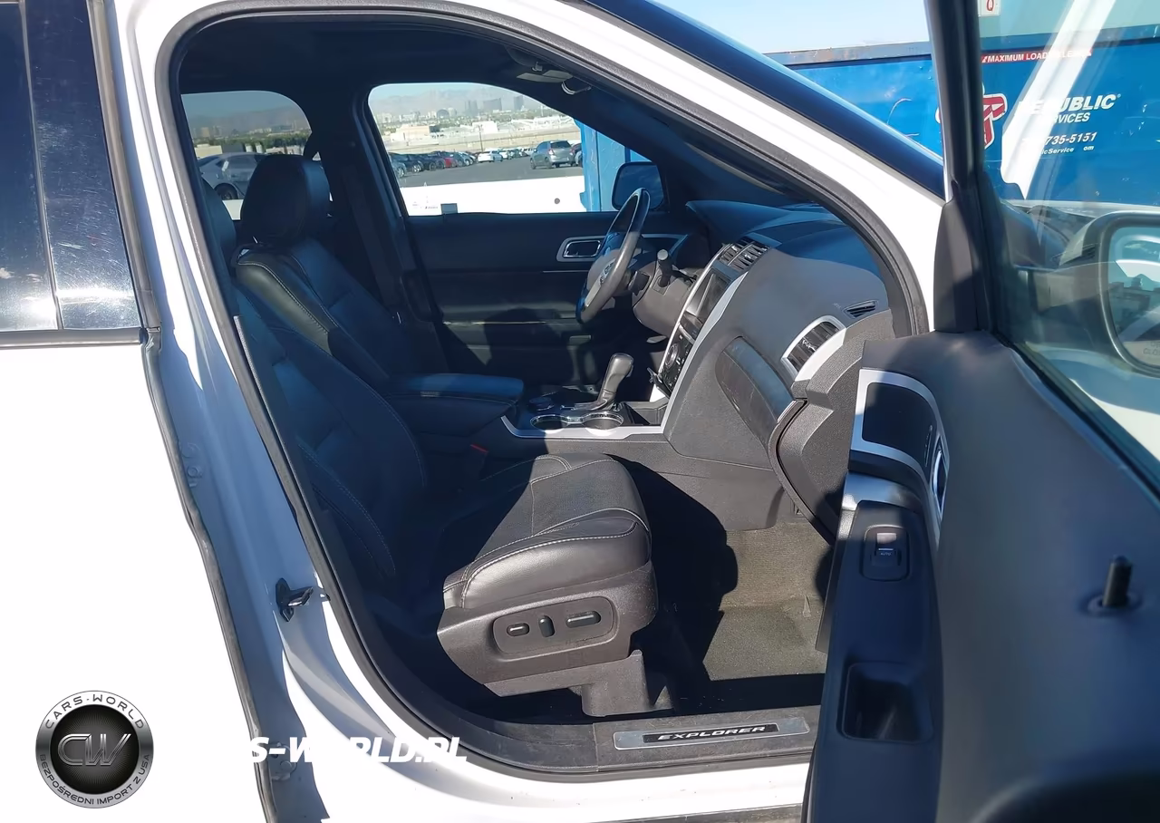 2015 Ford Explorer Sport VIN:1FM5K8GT4FGA27261 - 5