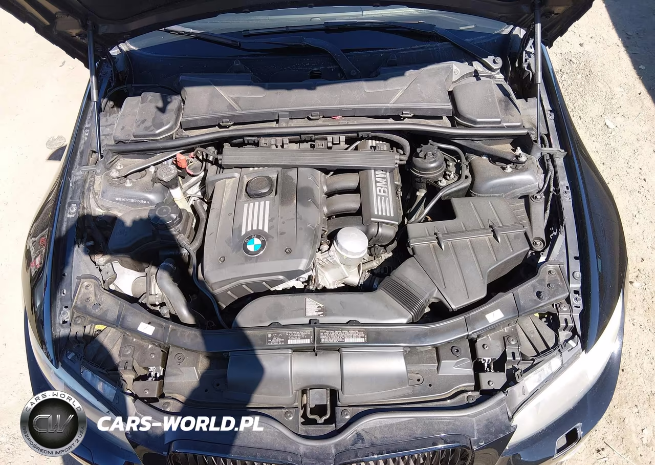 BMW 328I VIN:WBAKE5C53BE755418 - 10