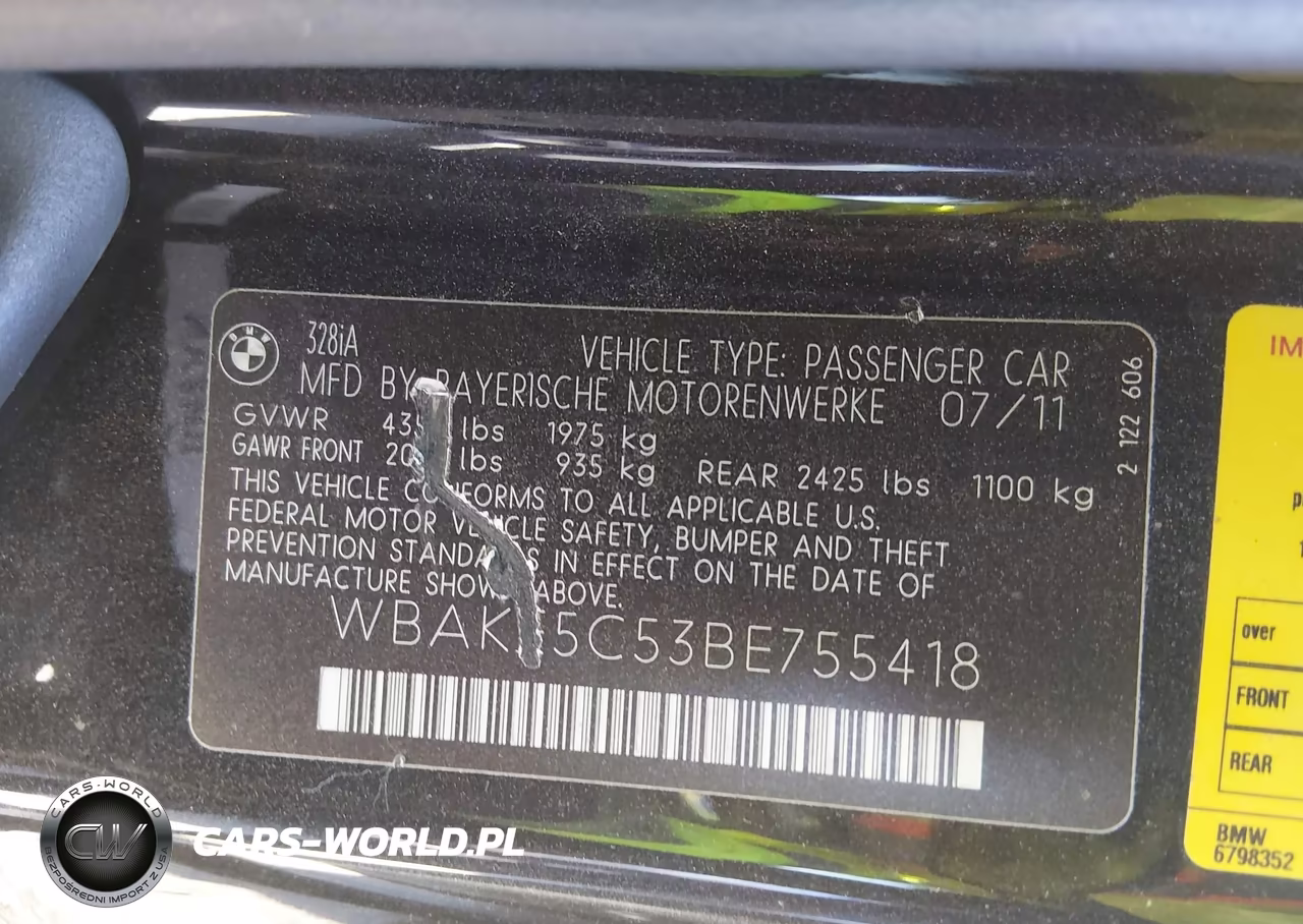 BMW 328I VIN:WBAKE5C53BE755418 - 9
