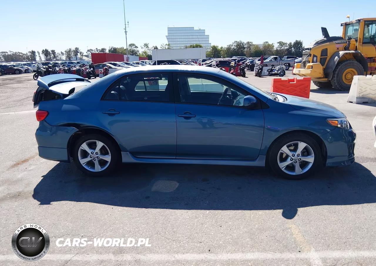 2013 Toyota Corolla S VIN:5YFBU4EE1DP216900 - 13