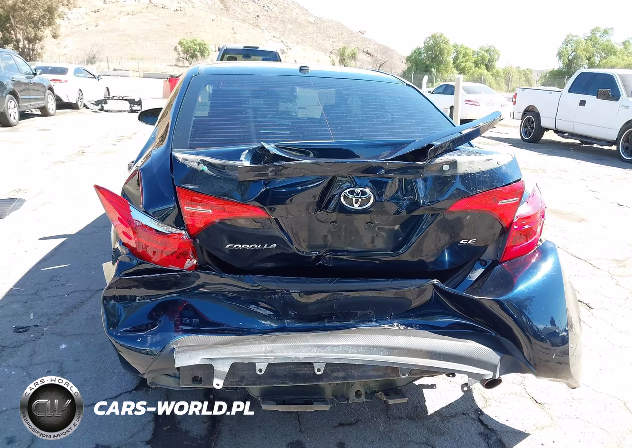 2018 Toyota Corolla Se VIN:5YFBURHE7JP792429 - 16