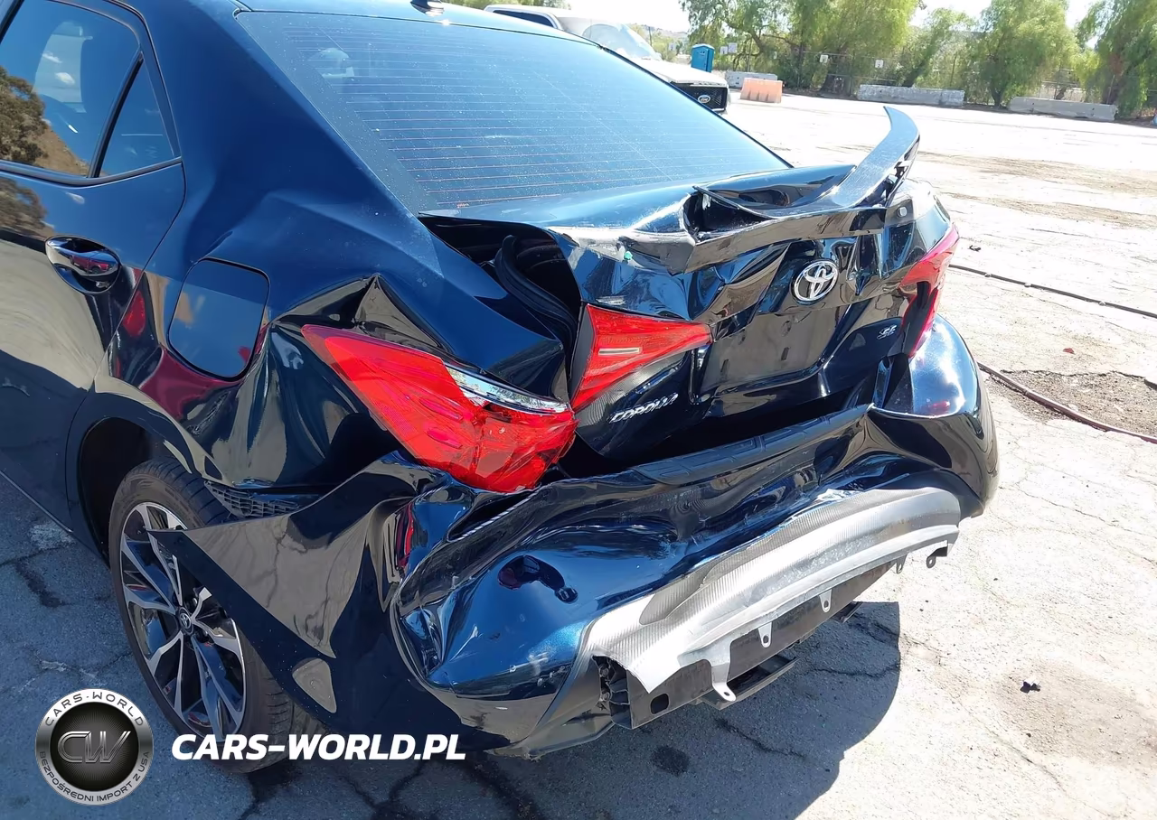 2018 Toyota Corolla Se VIN:5YFBURHE7JP792429 - 17