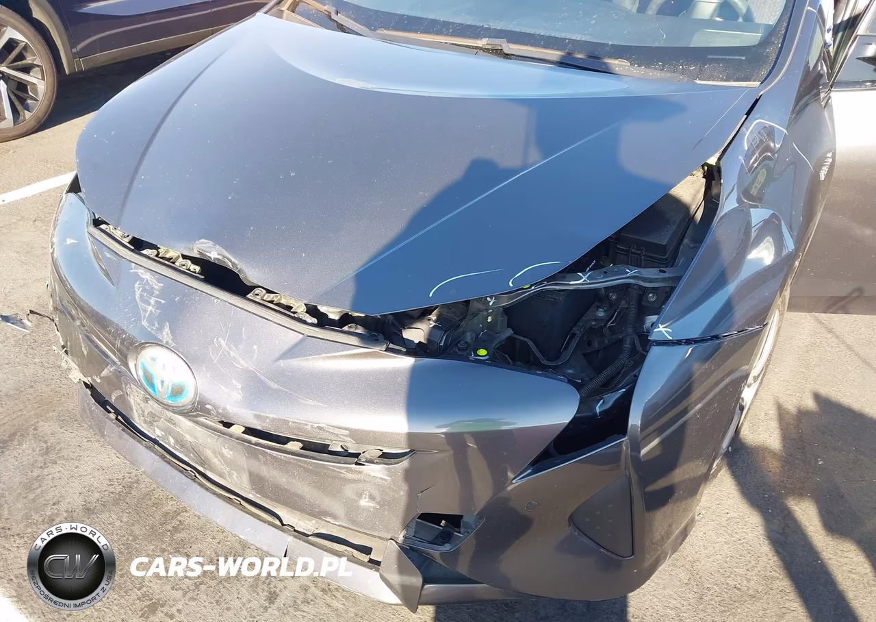 2018 Toyota Prius Two VIN:JTDKBRFU1J3584412 - 6