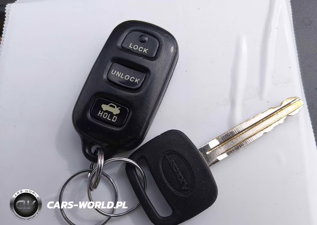 2005 Toyota Camry Le VIN:JTDBE32KX50317026 - 11