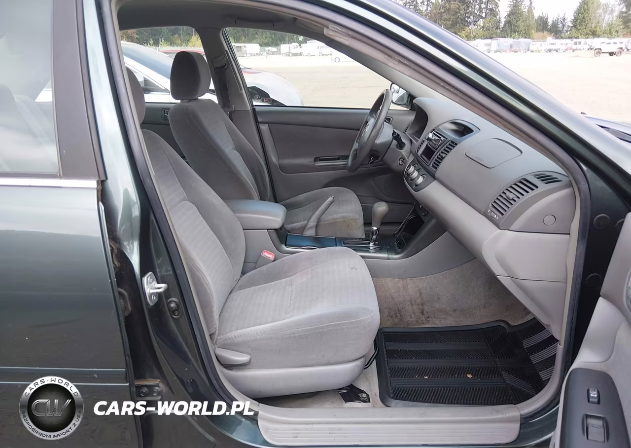 2005 Toyota Camry Le VIN:JTDBE32KX50317026 - 5
