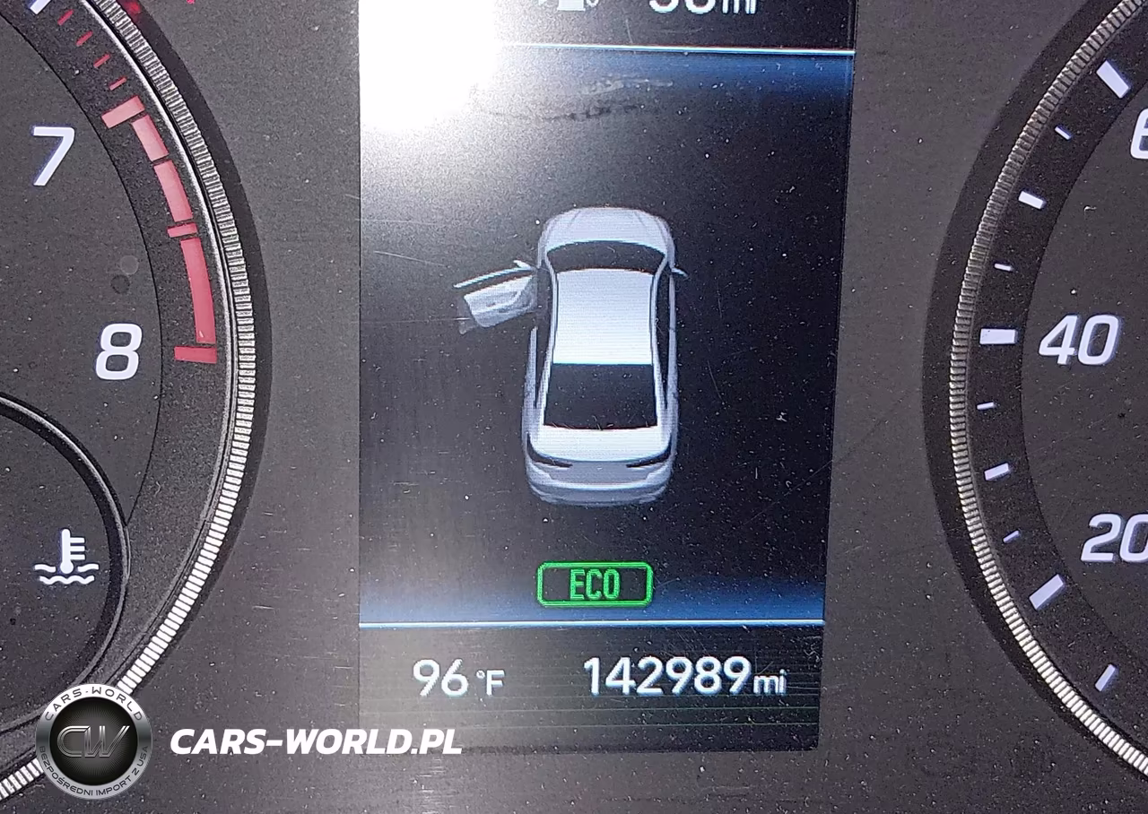 2018 Hyundai Sonata Sport VIN:5NPE34AF5JH656948 - 15