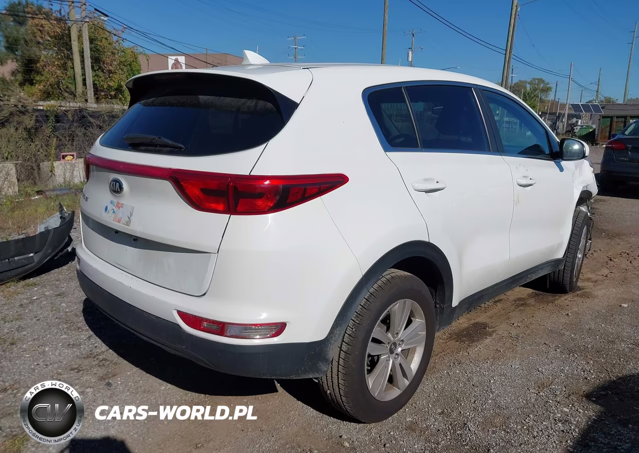 2018 Kia Sportage Lx VIN:KNDPMCAC6J7444487 - 4