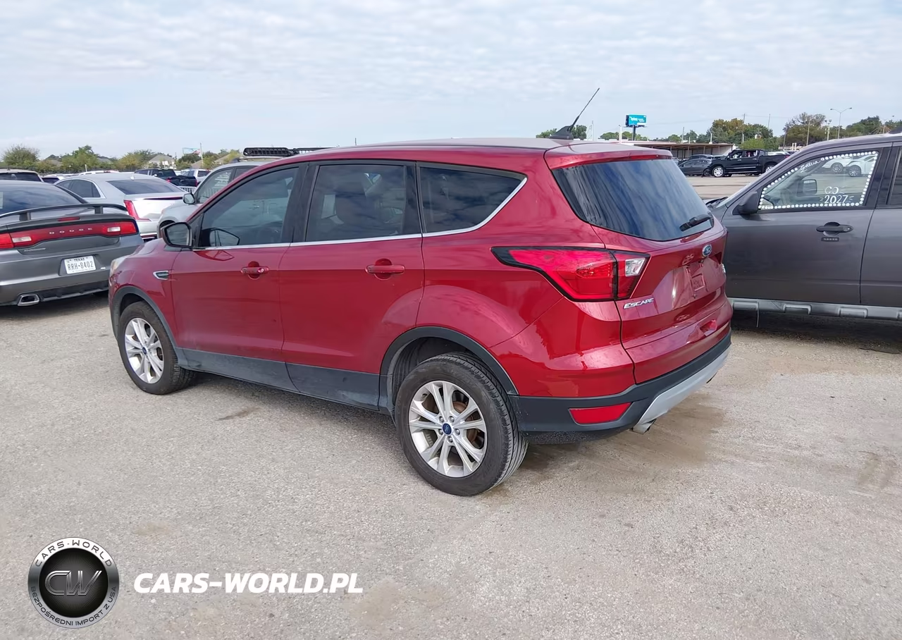2019 Ford Escape Se VIN:1FMCU0GD4KUA53558 - 3