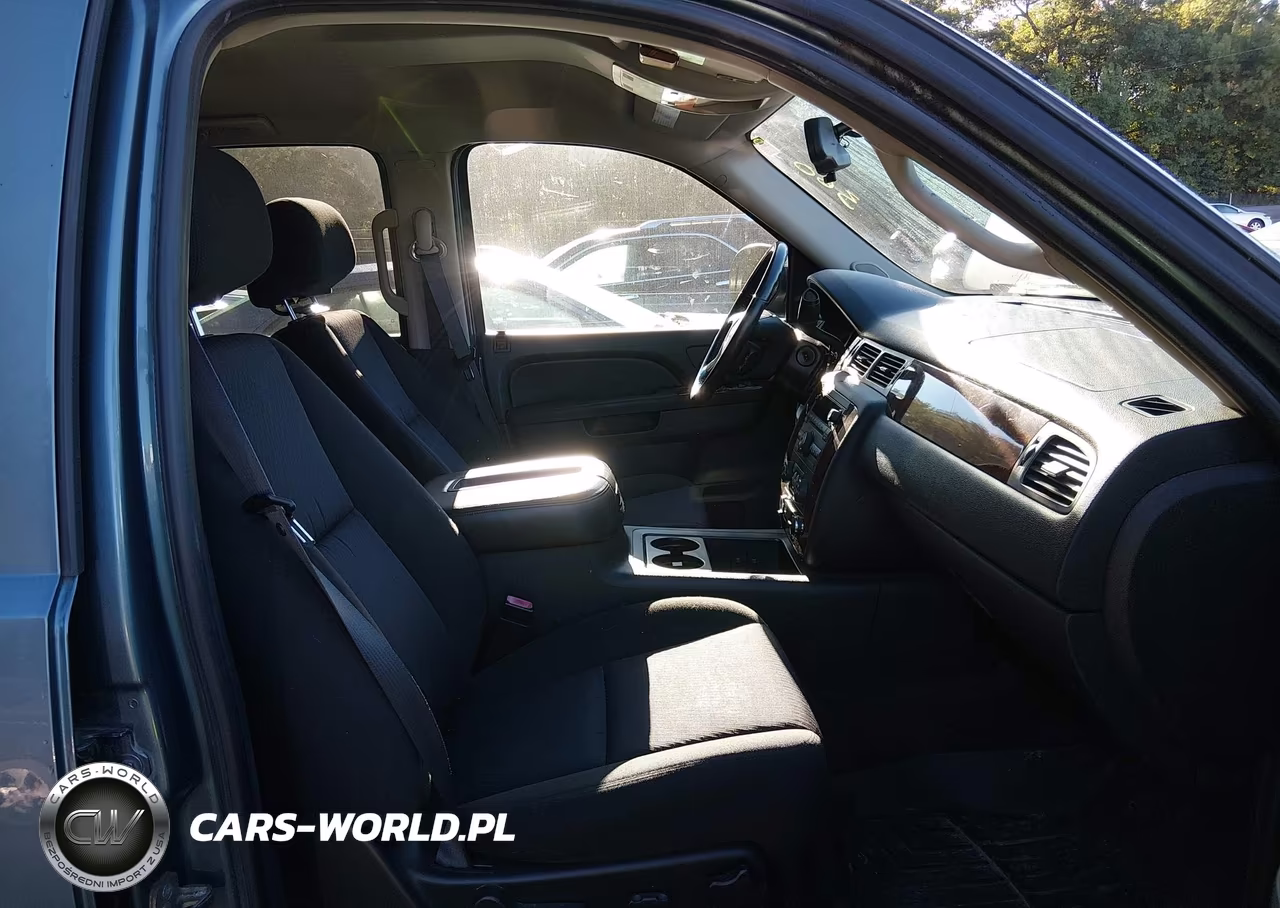 2011 Chevrolet Avalanche 1500 Ls VIN:3GNTKEE38BG258151 - 5
