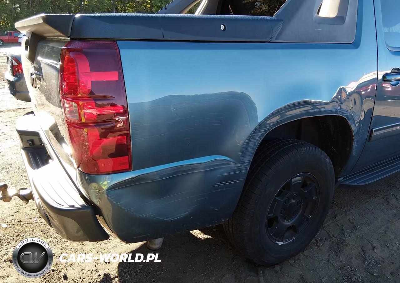 2011 Chevrolet Avalanche 1500 Ls VIN:3GNTKEE38BG258151 - 6